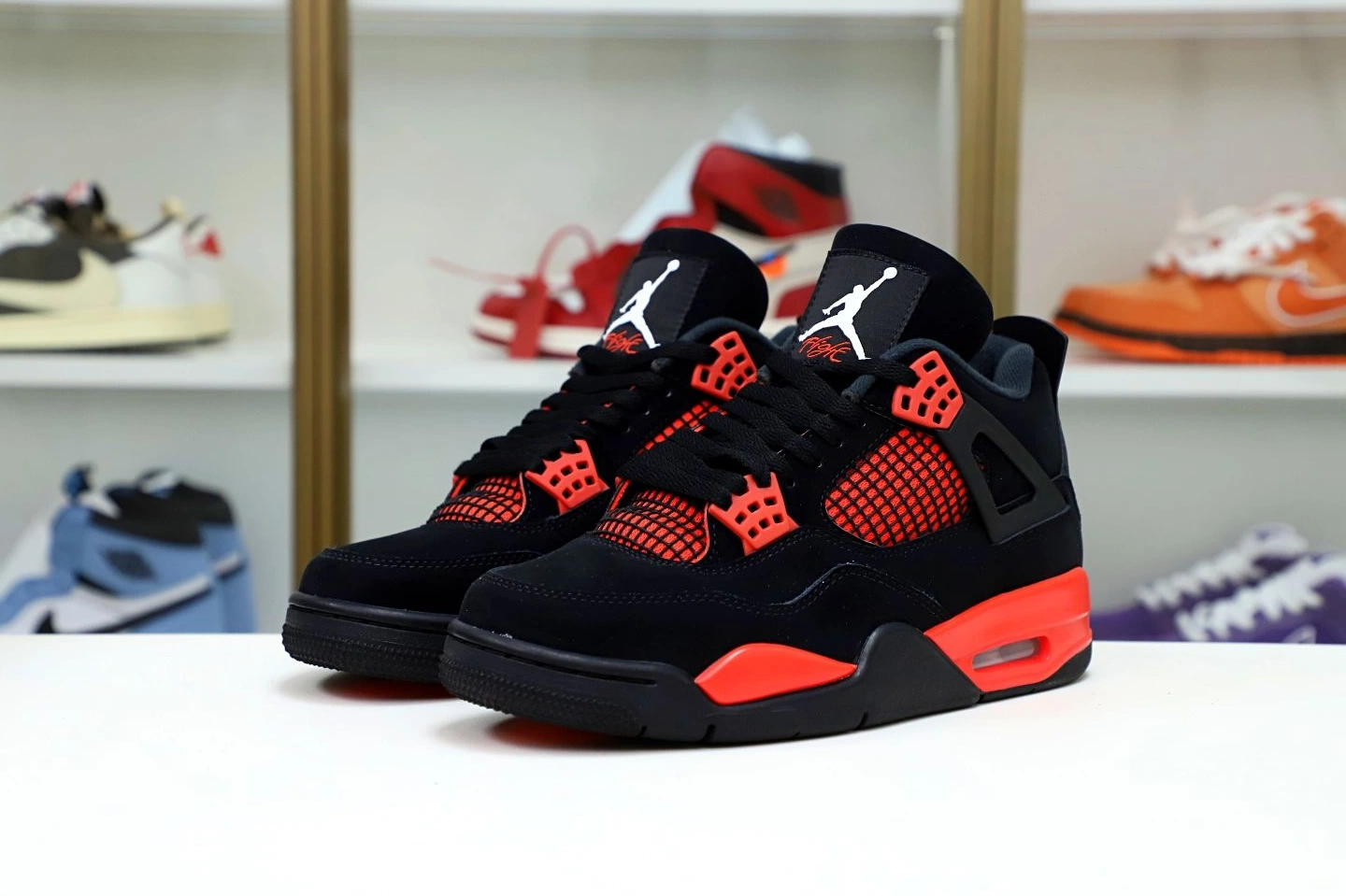 AIR 'RED RETRO 4 JORDAN THUNDER' 0905